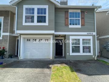 4 Bedroom 2.5 bath South Hill Townhome