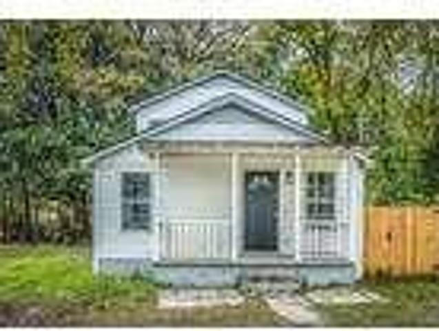 4 Bedroom 2 Bath In North Charleston SC 29405