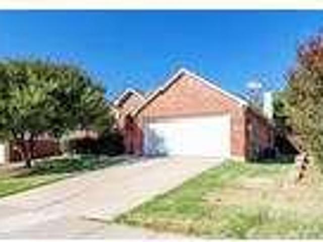 4 Bedroom 2 Bath In Celina Texas 75009