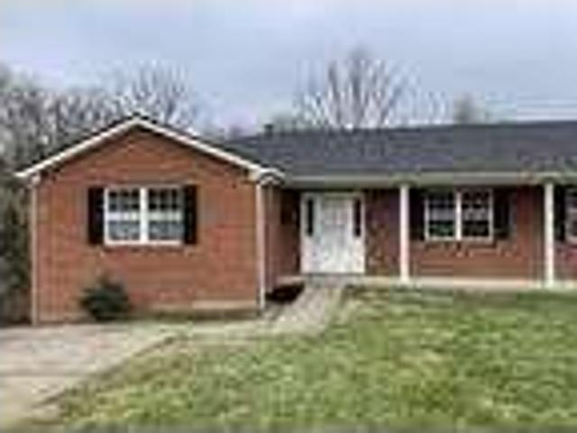 4 Bedroom 2 Bath In Frankfort KY 40601