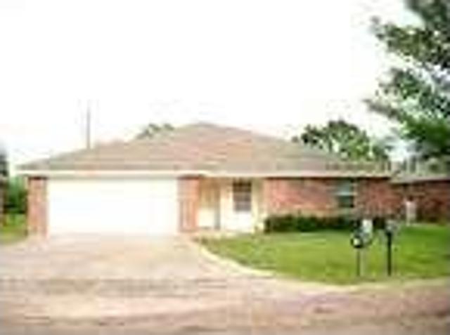 4 Bedroom 2 Bath In Gun Barrel City TX 75156