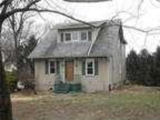 4 Bedroom 2 Bath In Hickory Pennsylvania 15340