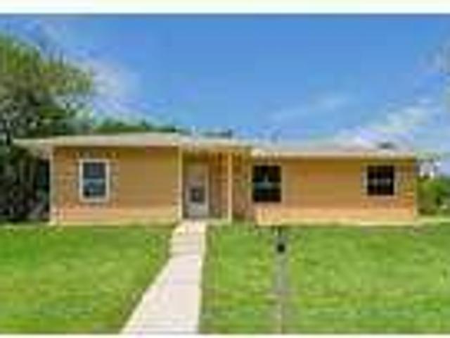 4 Bedroom 2 Bath In Springhill FL 34606