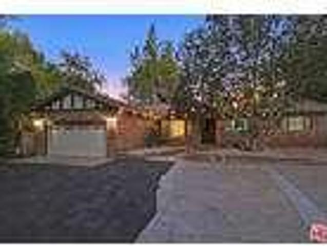 4 Bedroom 2 Bath In Tarzana CA 91356