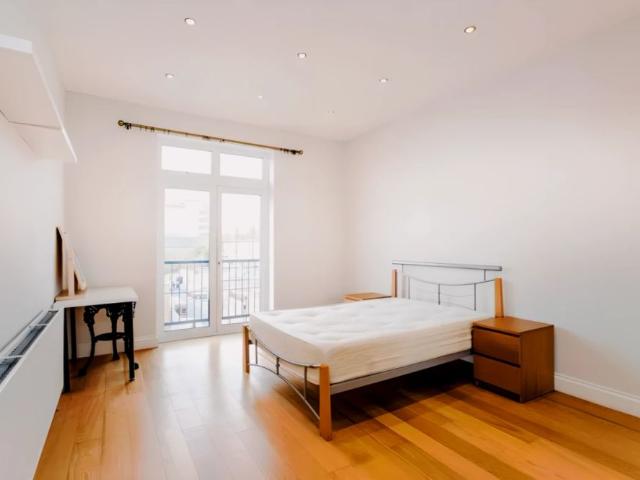 4 Bedroom 2 Bathroom