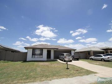 4 Bedroom, 2 Bathroom, 2 Car Lock Up Garage