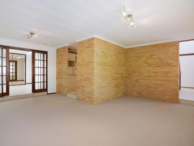 4 bedroom, 2 bathroom family home