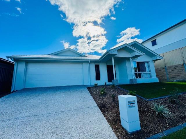 4 bedroom 2 bathroom specious family home @ White Rock for $750 rent per week