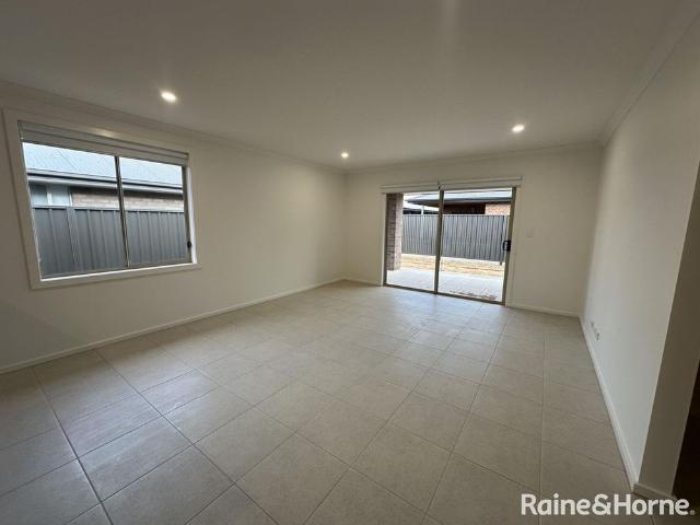 4 Bedroom 2 Living Home in Munno Para