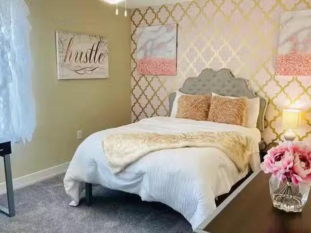 4 Bedroom 4.5 Bathroom