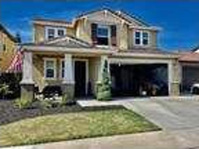 4 Bedroom 4 Bath In Elk Grove California 95624