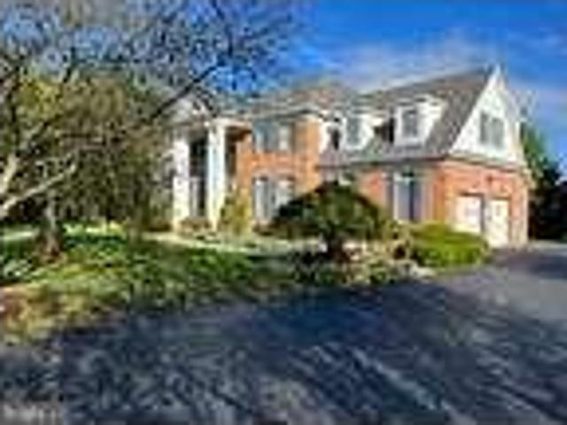 4 Bedroom 4 Bath In Hagerstown Maryland 21742