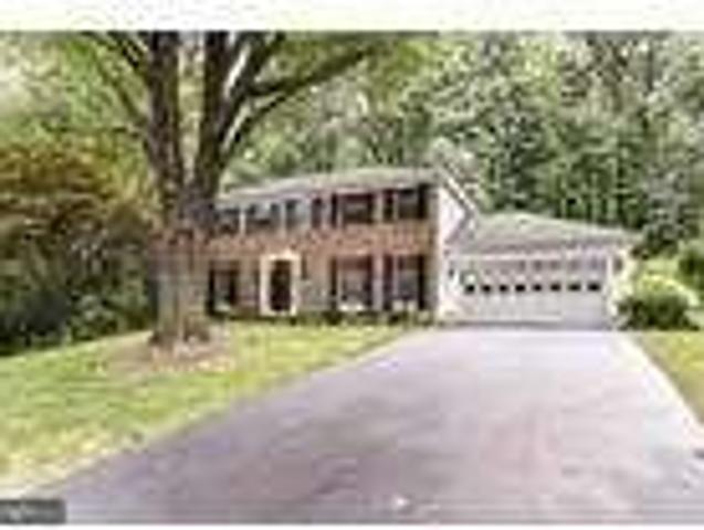 4 Bedroom 4 Bath In Reston VA 20194