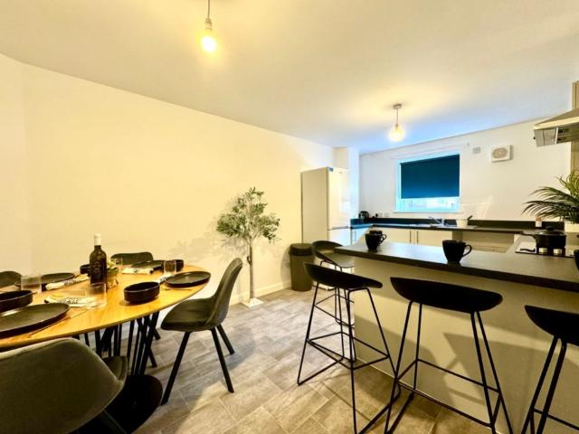 4 Bedroom