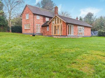4 Bedroom Cottage To Rent In Hillwood Road, B75