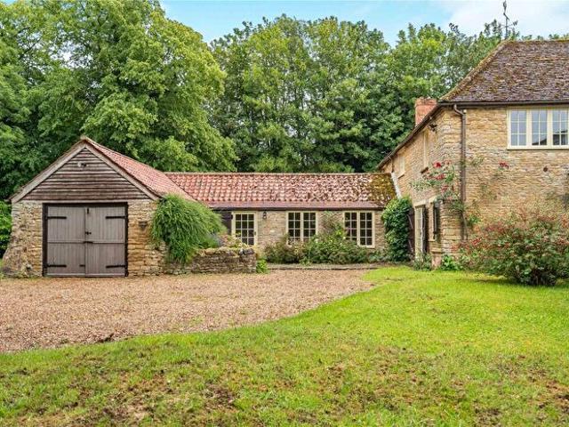 4 Bedroom Cottage To Rent In The Avenue, Bletsoe, Bedford, Bedfordshire, MK44