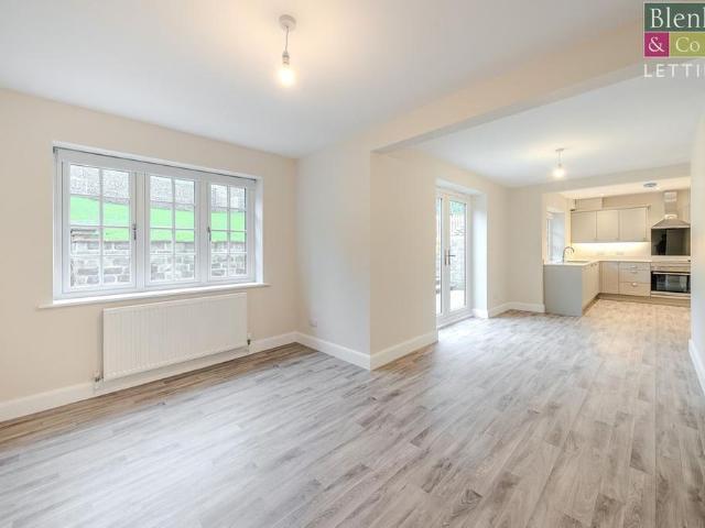 4 bedroom cottage to rent
