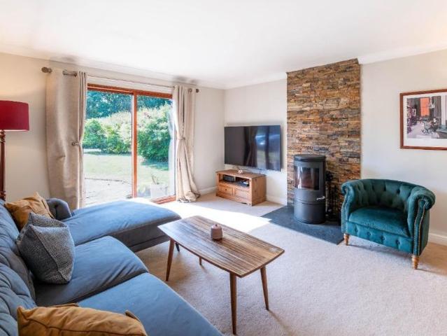4 bedroom cottage to rent