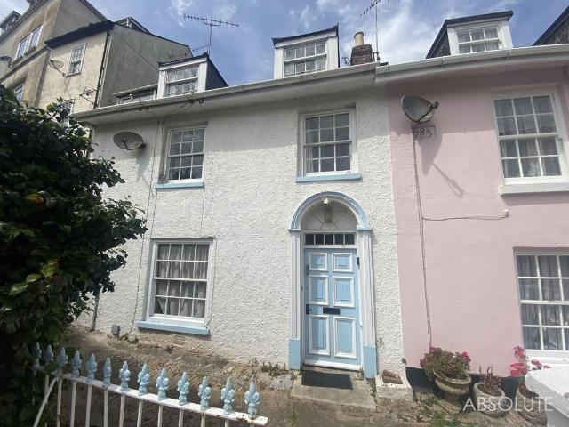 4 bedroom cottage to rent