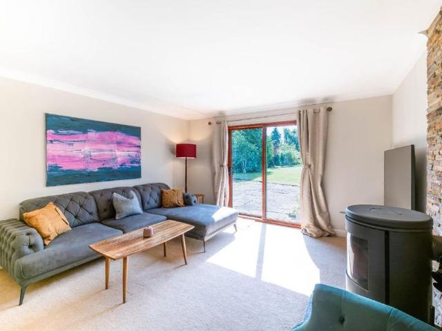4 bedroom cottage to rent