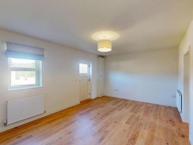 4 bedroom cottage to rent
