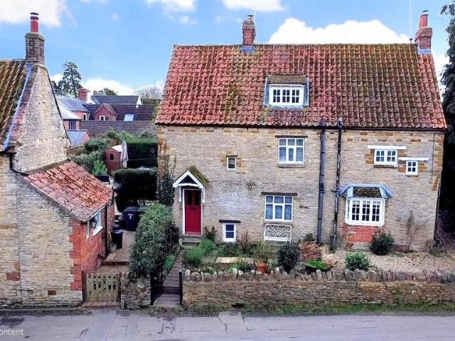 4 bedroom cottage for sale