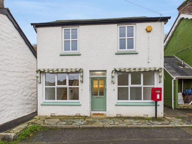 4 bedroom cottage for sale