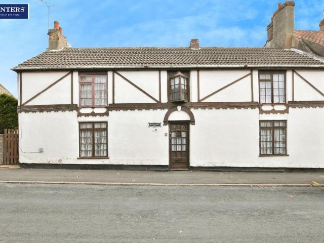 4 bedroom cottage for sale