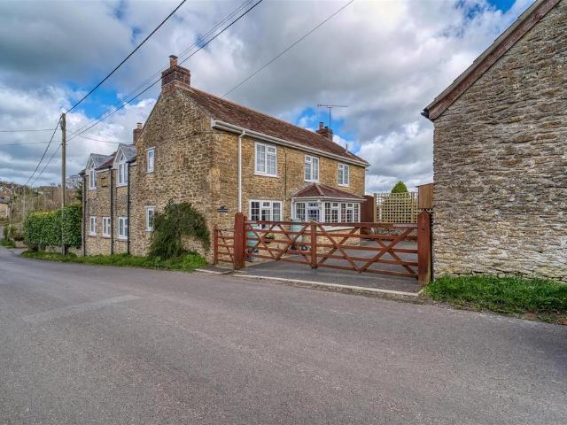 4 bedroom cottage for sale