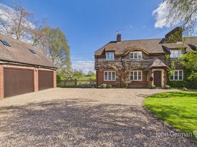 4 bedroom cottage for sale