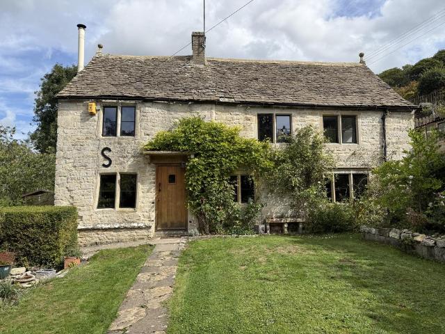 4 bedroom cottage for sale