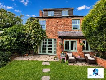 4 bedroom cottage for sale
