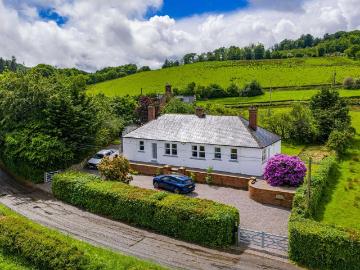 4 bedroom cottage for sale