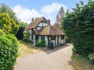 4 bedroom cottage for sale