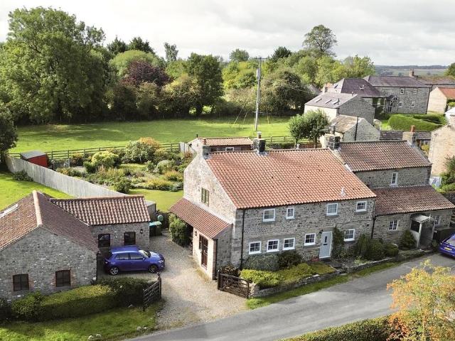 4 bedroom cottage for sale
