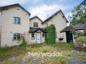 4 bedroom cottage for sale