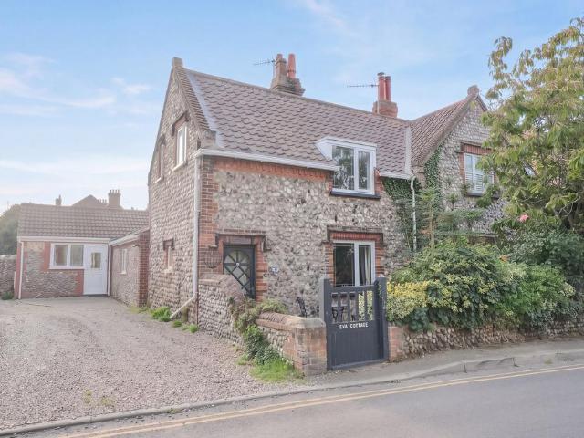 4 bedroom cottage for sale