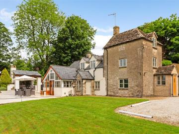 4 bedroom cottage for sale