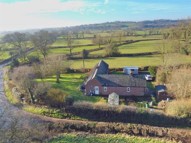 4 bedroom cottage for sale