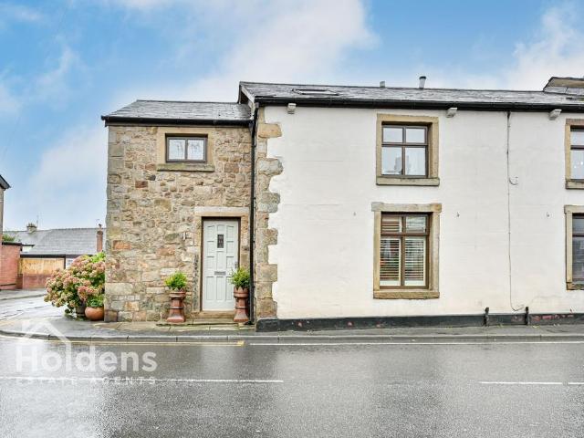 4 bedroom cottage for sale