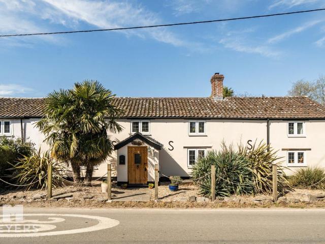 4 bedroom cottage for sale