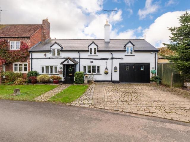 4 bedroom cottage for sale