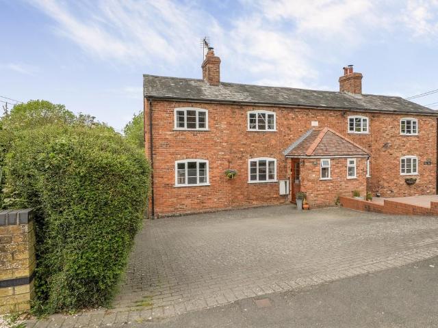 4 bedroom cottage for sale