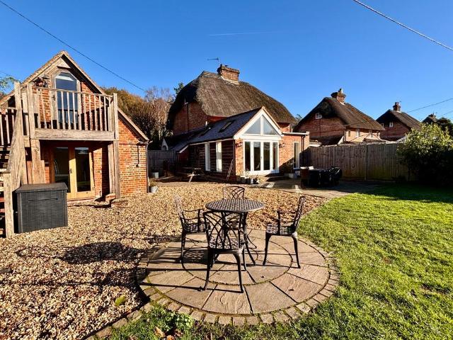 4 bedroom cottage for sale