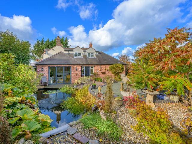 4 bedroom cottage for sale