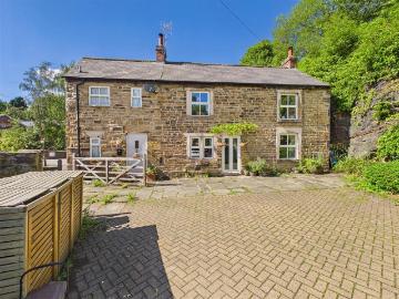 4 bedroom cottage for sale