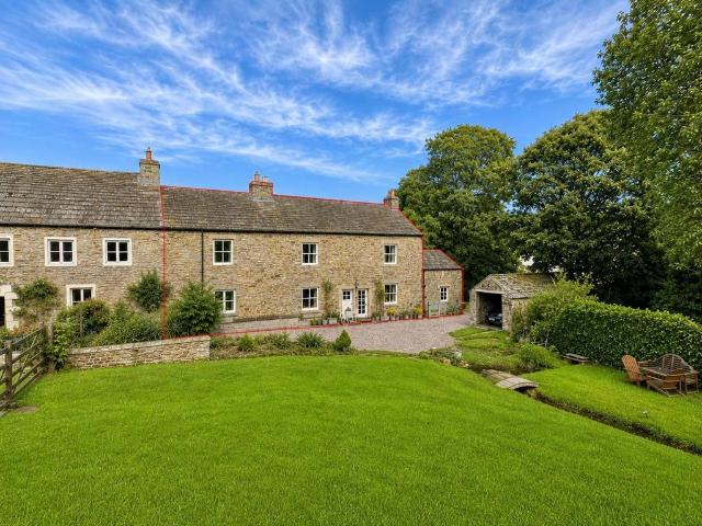 4 bedroom cottage for sale