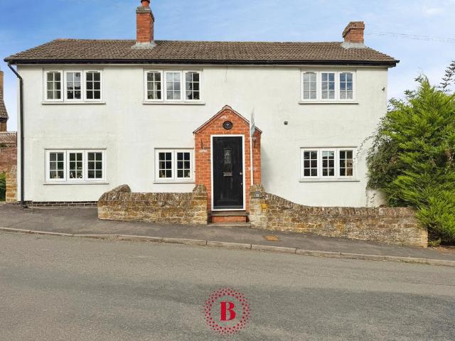 4 bedroom cottage for sale