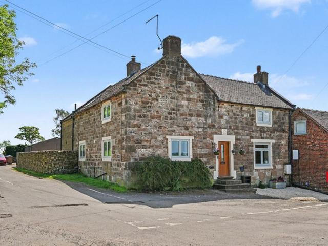 4 bedroom cottage for sale