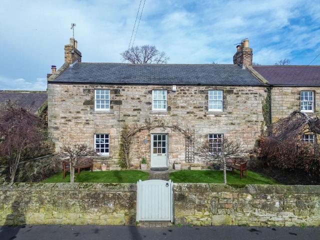4 bedroom cottage for sale